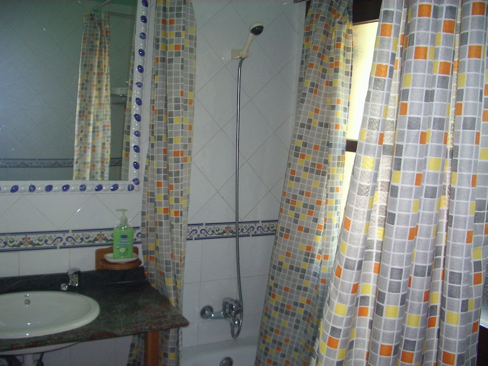 Double Room, 2 Twin Beds photo 3