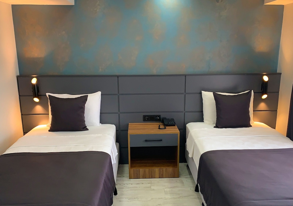 Deluxe Twin Room - Photo 1
