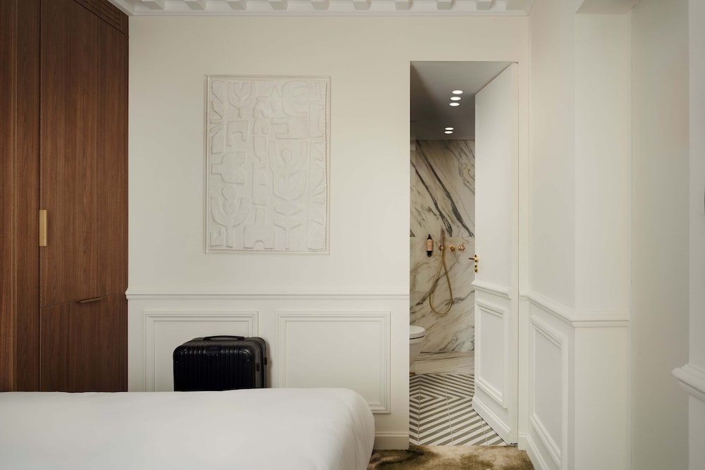 Elegance Room photo 2