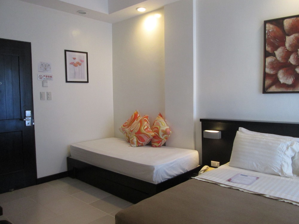 Deluxe Room, 1 Double Bed photo 3