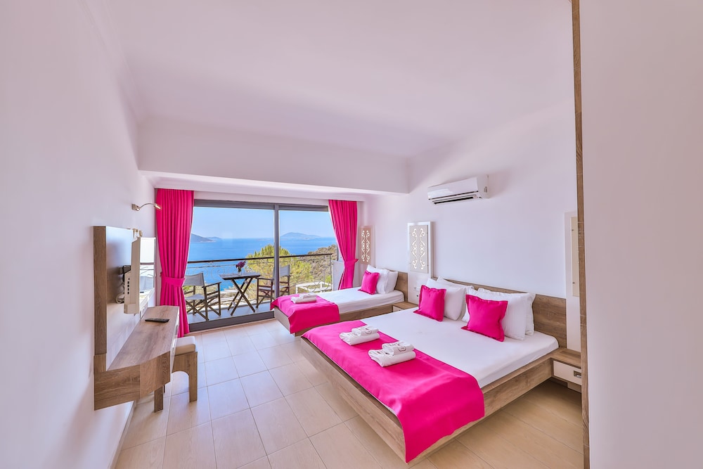 Comfort Triple Room, Balcony, Sea View photo 1