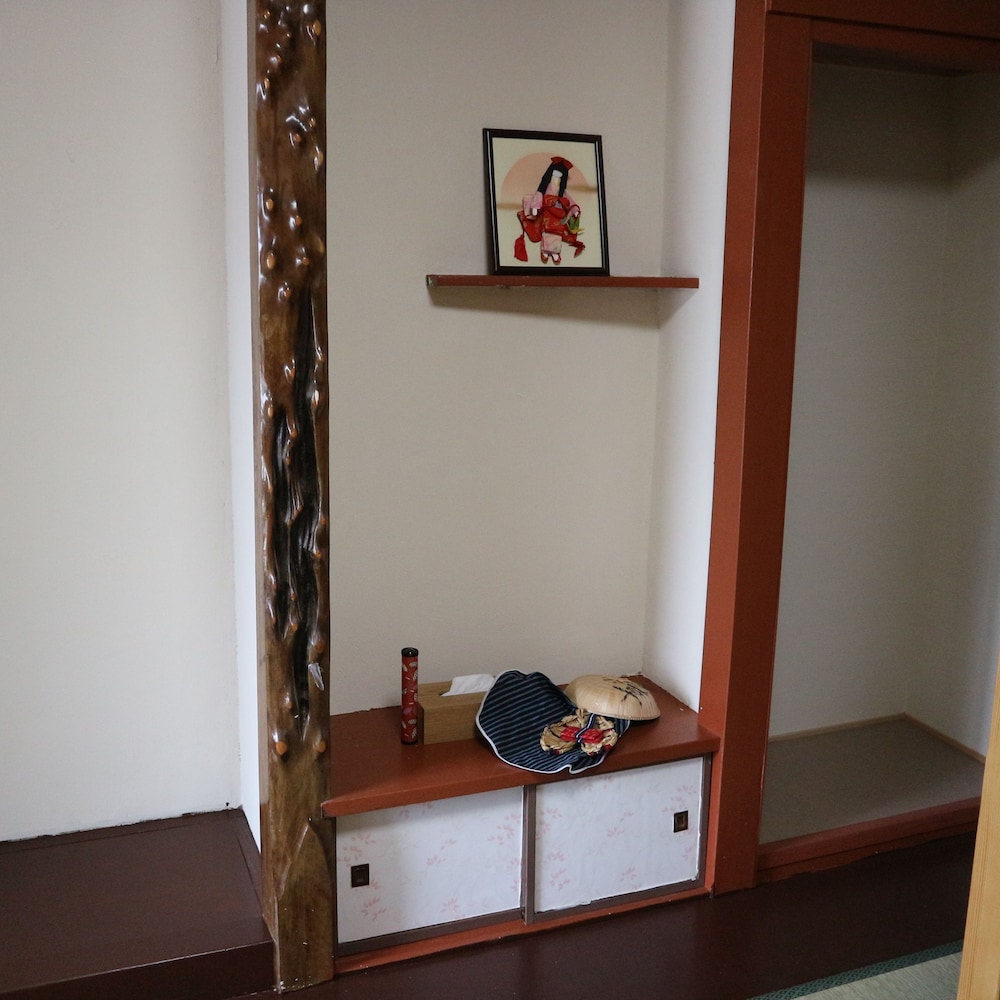 Economy Quadruple Room photo 3