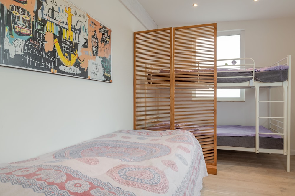Apartment photo 1