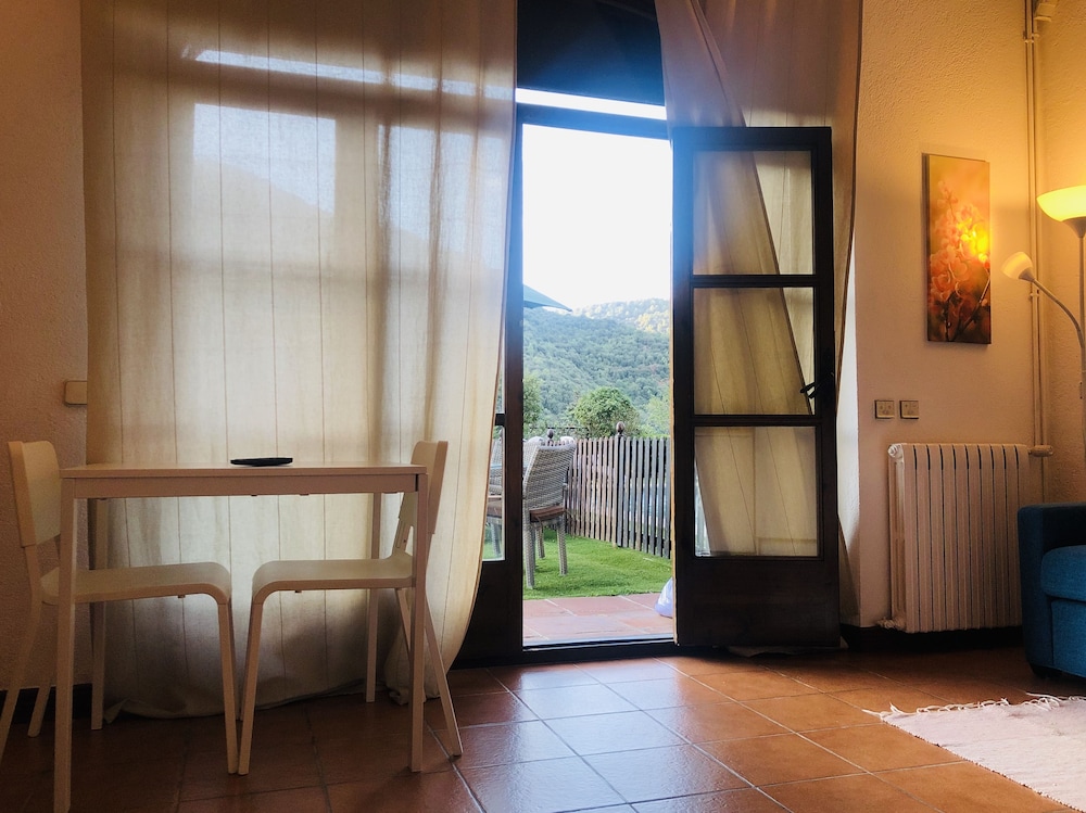 Deluxe Apartment, Non Smoking, Pool View