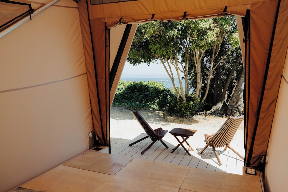 Partial Ocean View Jupe Tent - No Pets