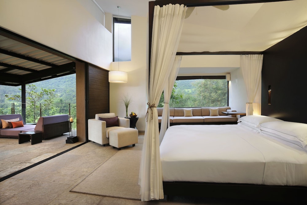 Dharana Villa photo 1