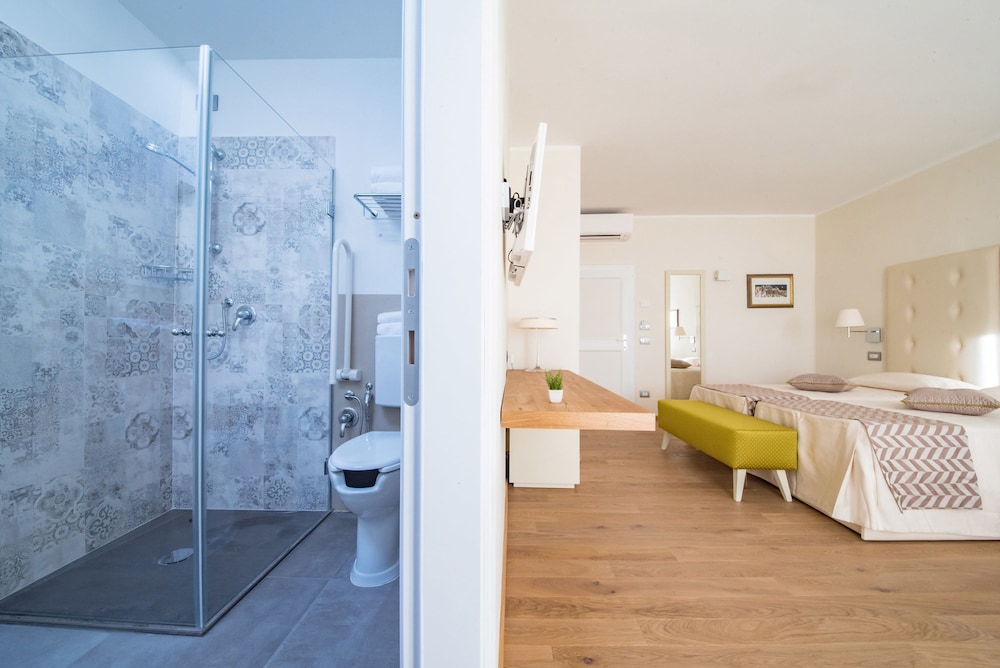Superior Double or Twin Room photo 2