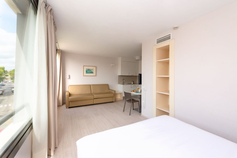 Superior Apartment, Partial Sea View (1- 2 pax) - Photo 4
