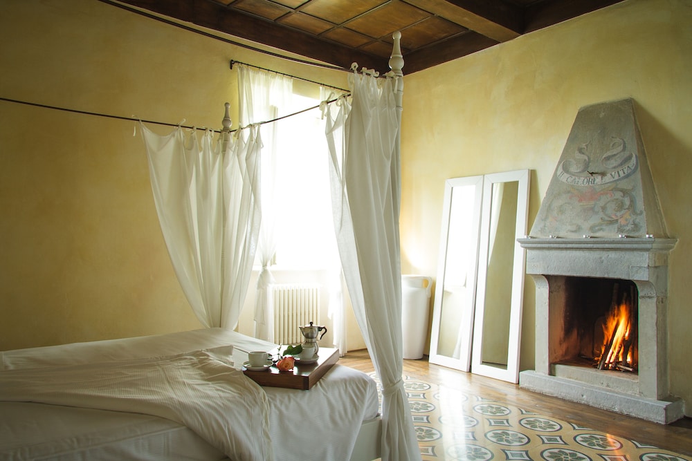 Deluxe Suite photo 1