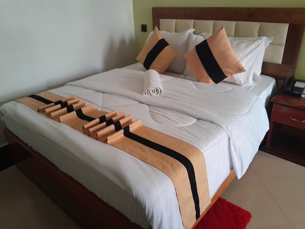Standard Double Room, Garden View