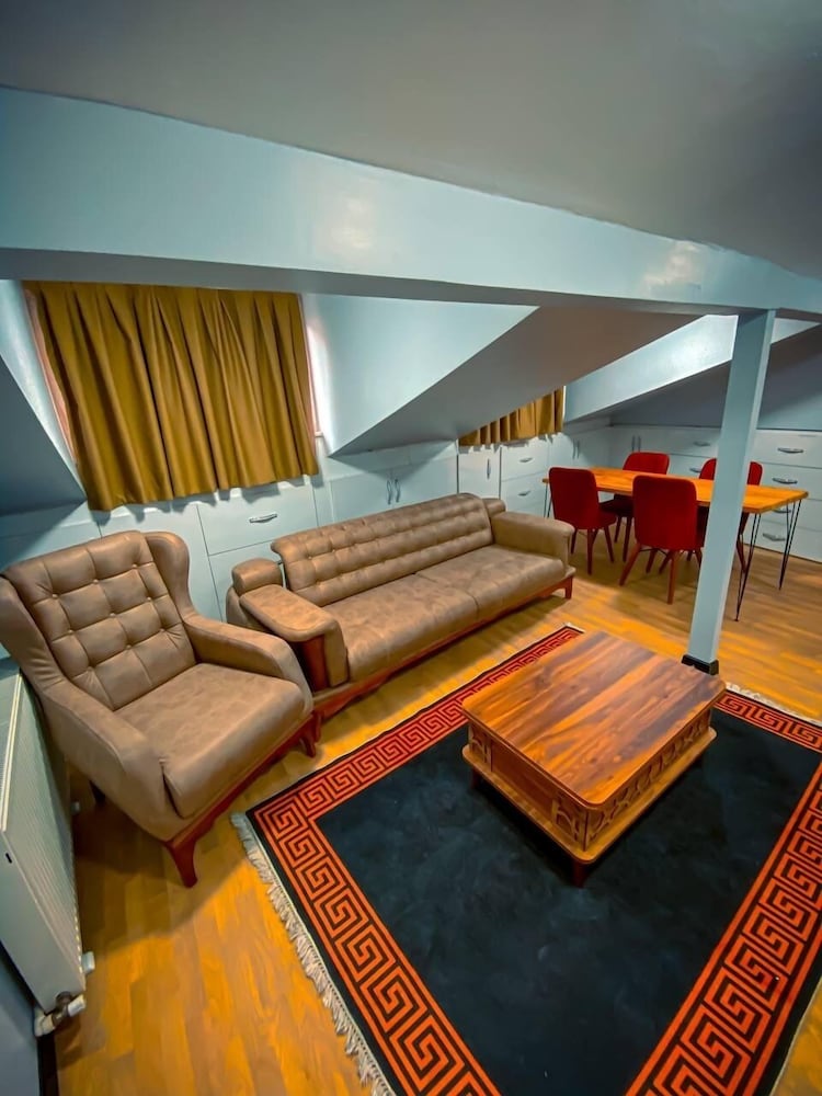 Economy Loft photo 2
