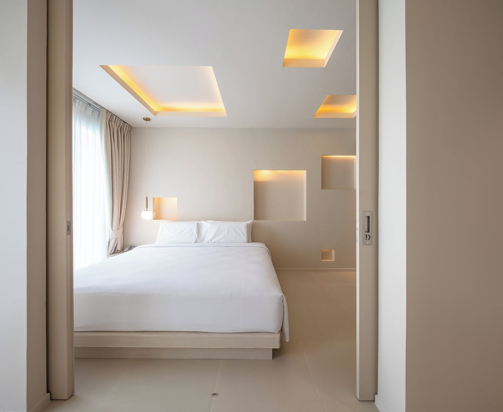 Two Bedrooms Pool Access - Photo 6