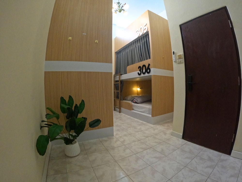 Mixed 4 beds Dormitory 4 photo 2
