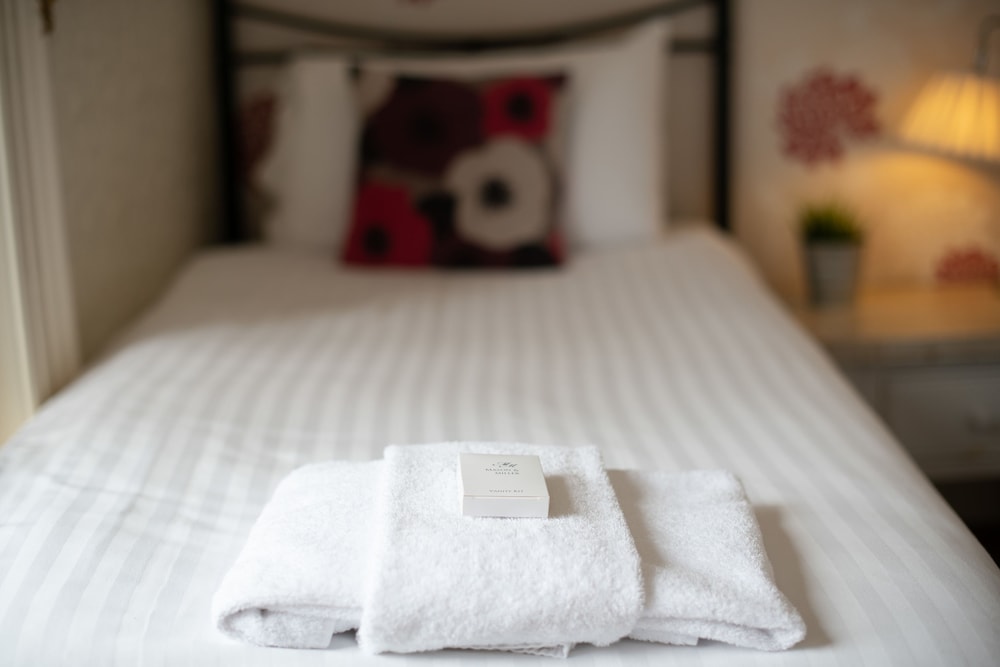 Economy Single Room, 1 Twin Bed, Shared Bathroom photo 2