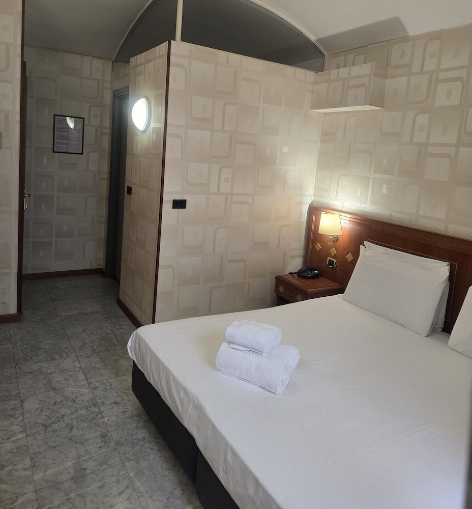 Standard Double or Twin Room, 1 Bedroom photo 3