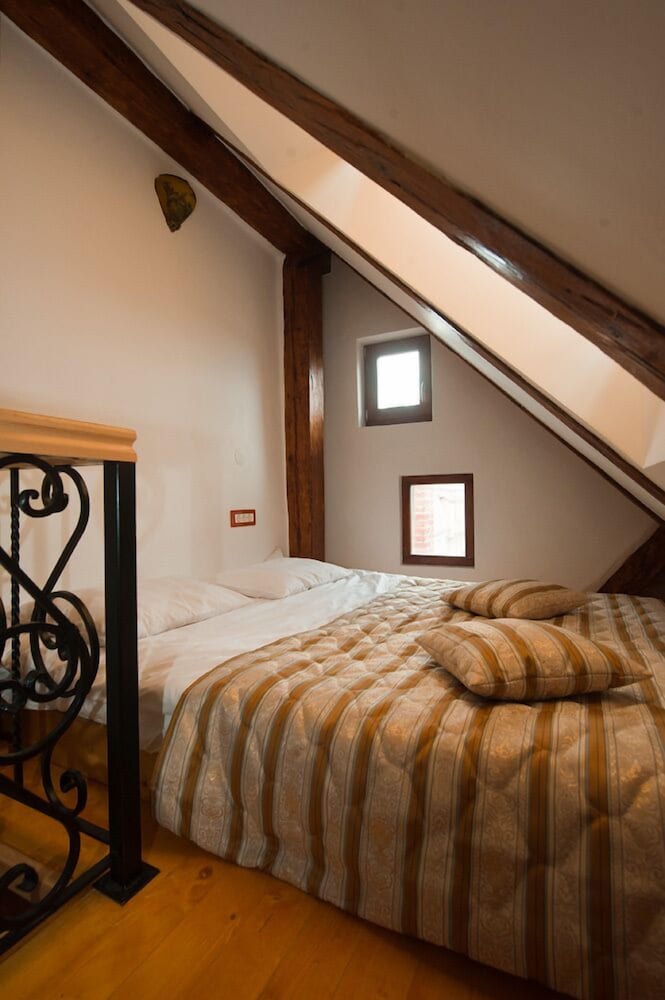 Standard Double Room - Photo 3