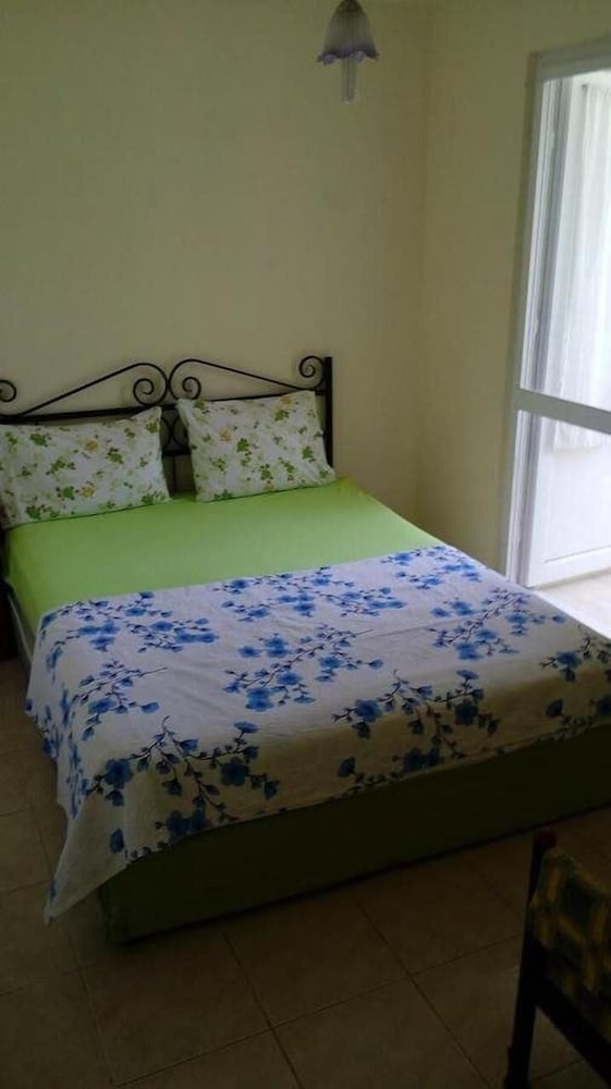 Villa photo 2