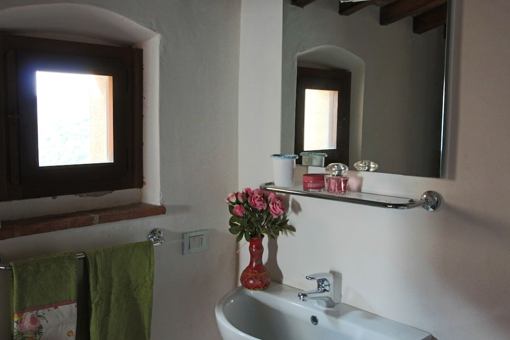 Basic Apartment, 2 Bedrooms photo 2