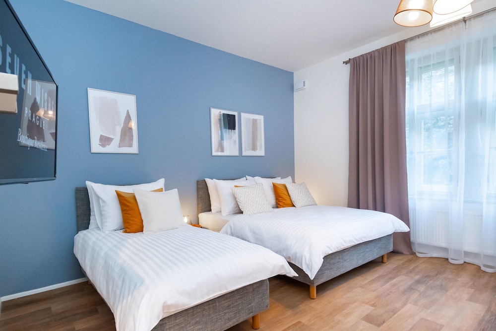 Junior Apartment, Multiple Beds