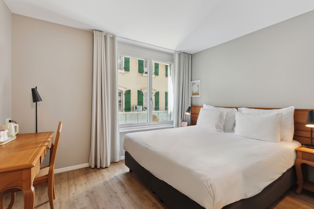 Classic Double Room