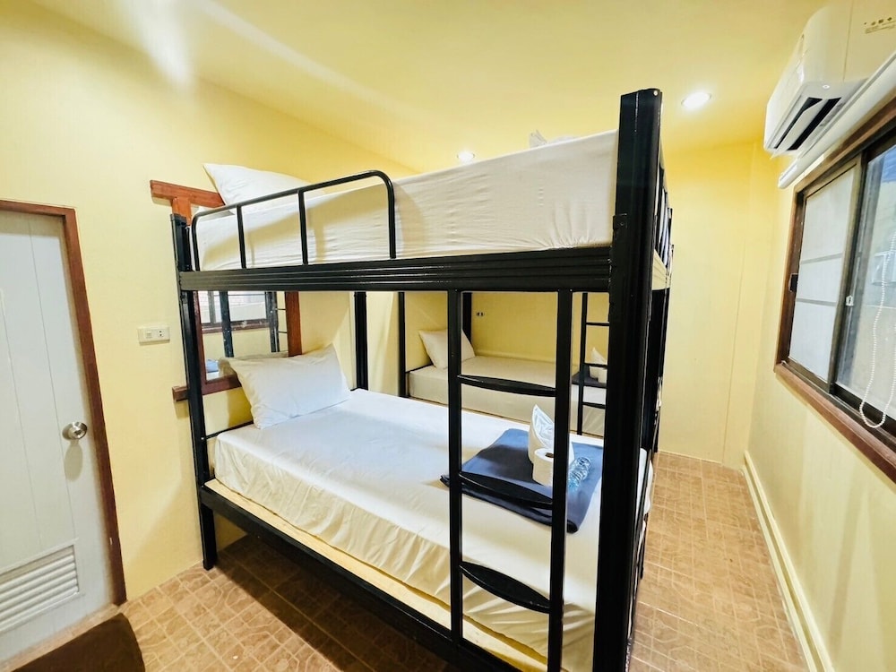 Standard Shared Dormitory