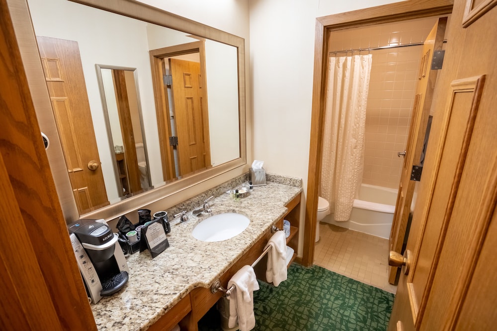 Deluxe Double Room, 2 Double Beds photo 3