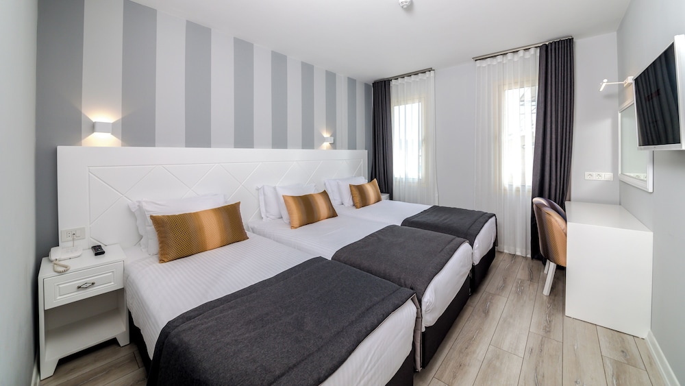 Quarto Triplo Standard
