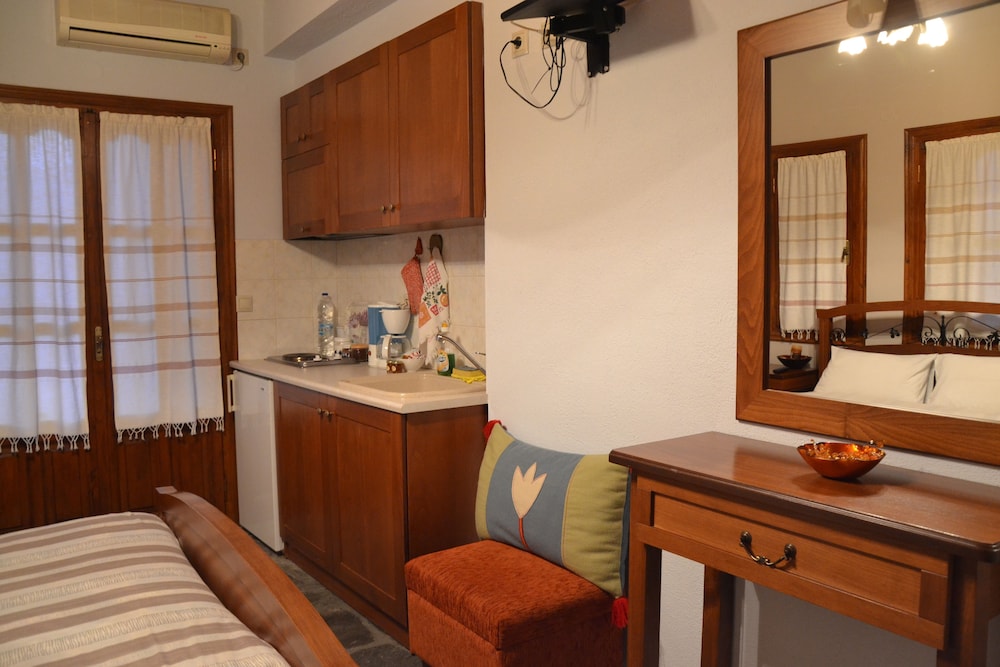 Traditional Double Room photo 2