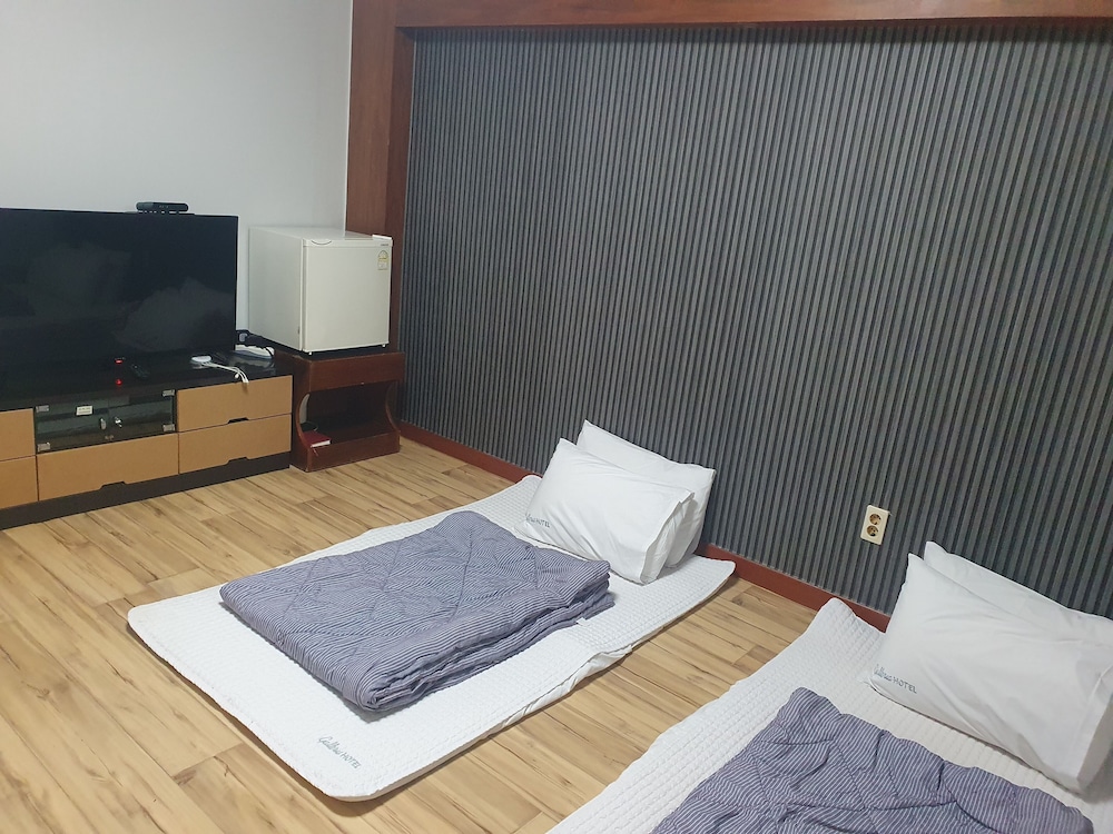 Standard Room (Ondol)