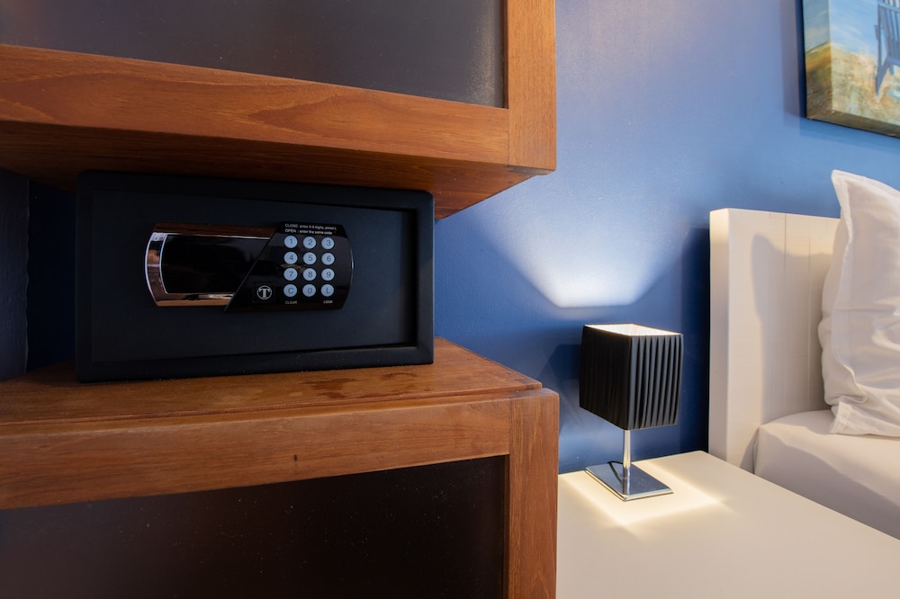 Comfort Room photo 2