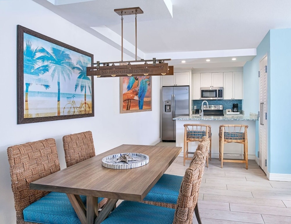 One Bedroom Partial Ocean View Condo One King Bed - Photo 2