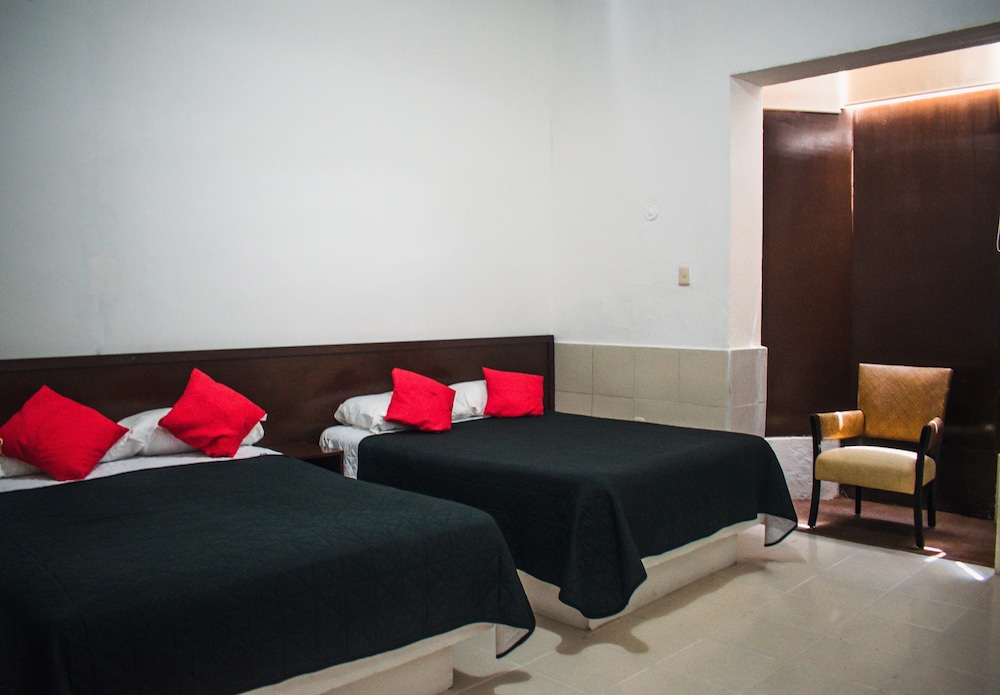 Superior Double Room, 2 Double Beds, Ensuite photo 1