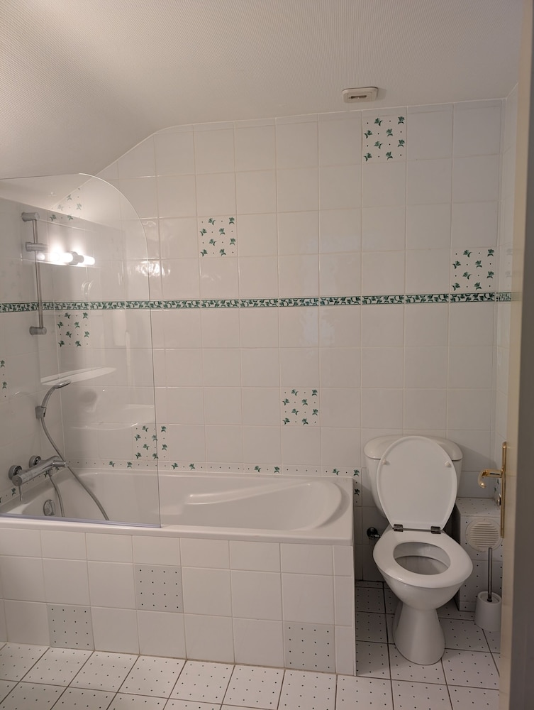 Standard Double Room, Ensuite, Mountain View photo 3