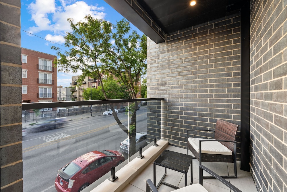 Bright 2bed 2bath in Brand New Pilsen Development, Zdjęcie 15