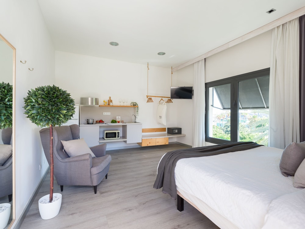 Penthouse, Park View thumbnail 5