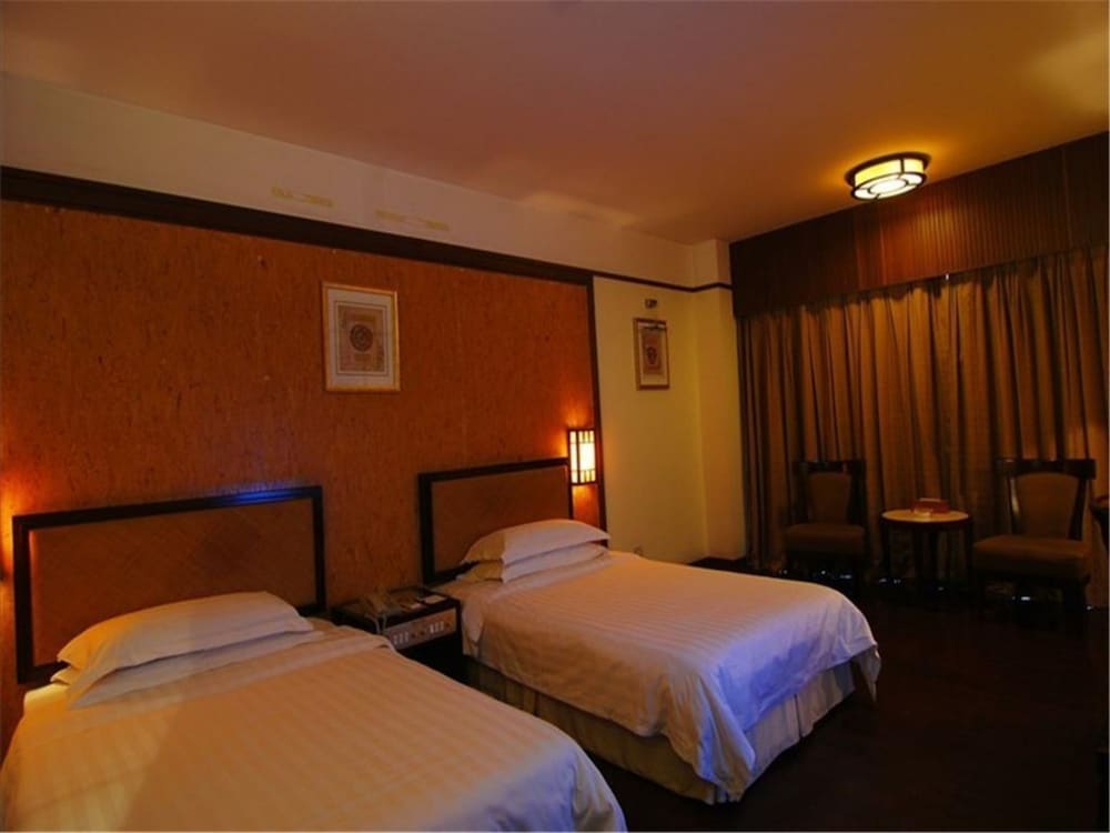 Business Suite, 2 Single beds photo 2