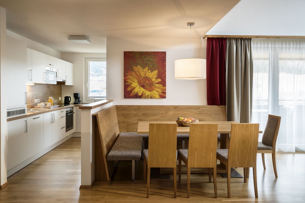 Apartment, 3 Bedrooms, Balcony, Mountain View (Glockenblume)