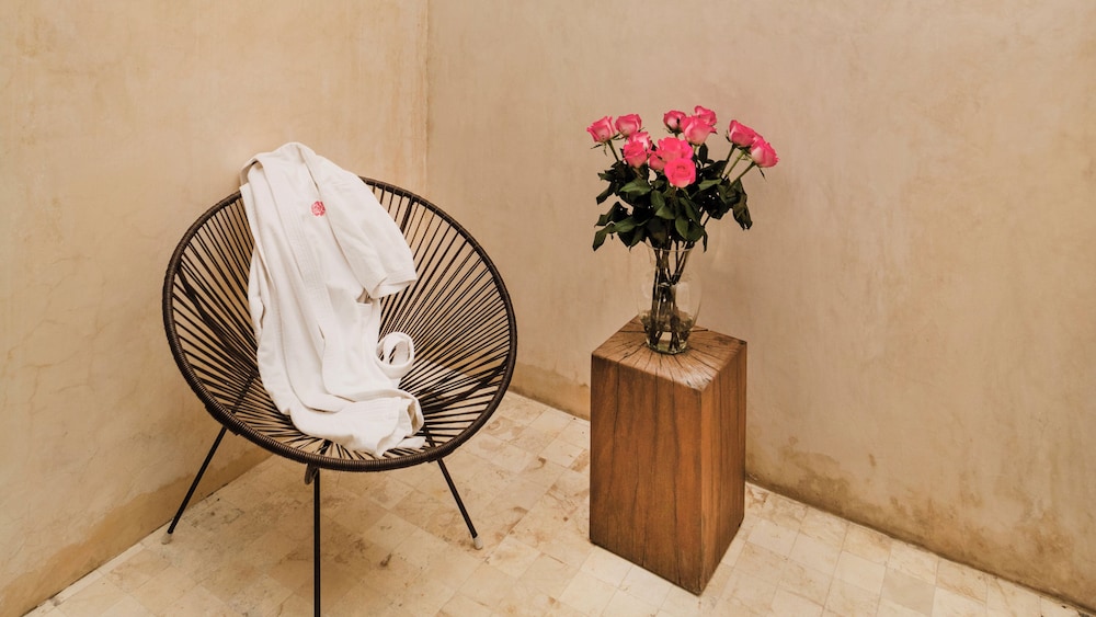 Suite, 1 King Bed (Rosas) - Photo 5