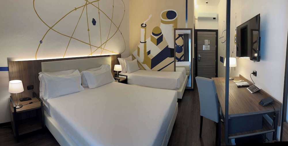 Comfort Room, Multiple Beds