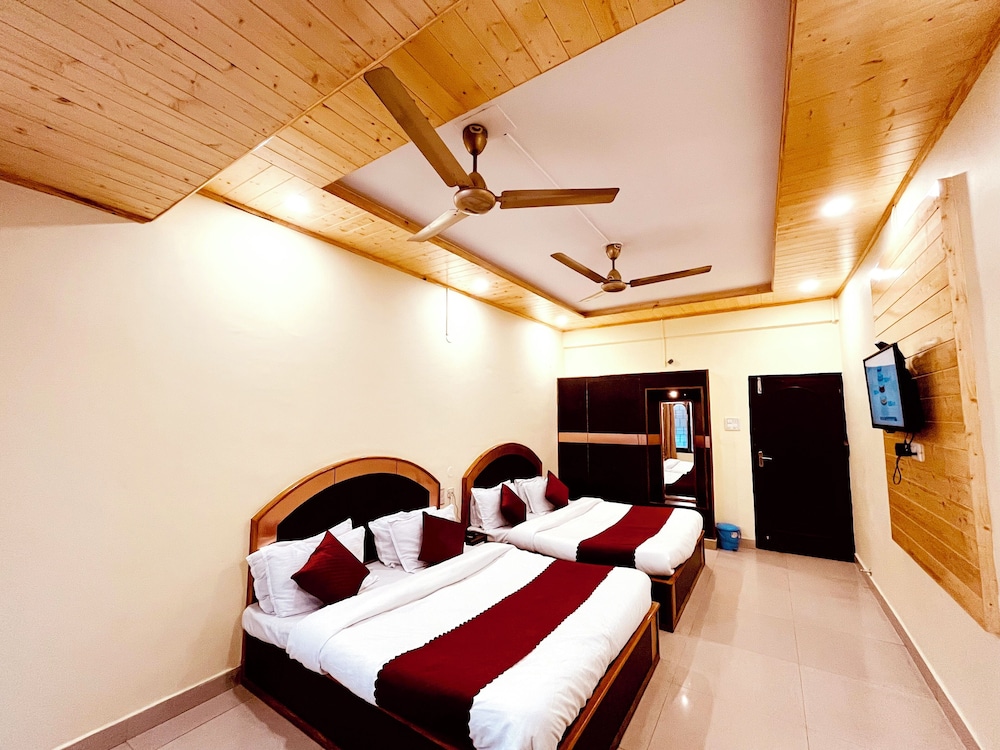 Family Room - Photo 1