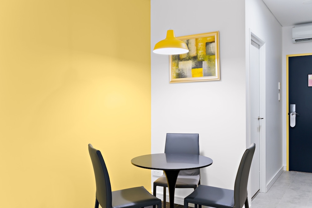 Social Suite + Grab n Go Bites