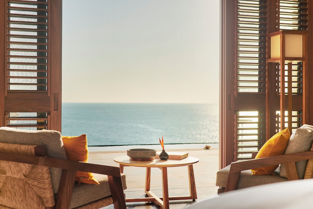 Panoramic Suite, 1 Bedroom (Cliffside, Infinity Pool) - Photo 13