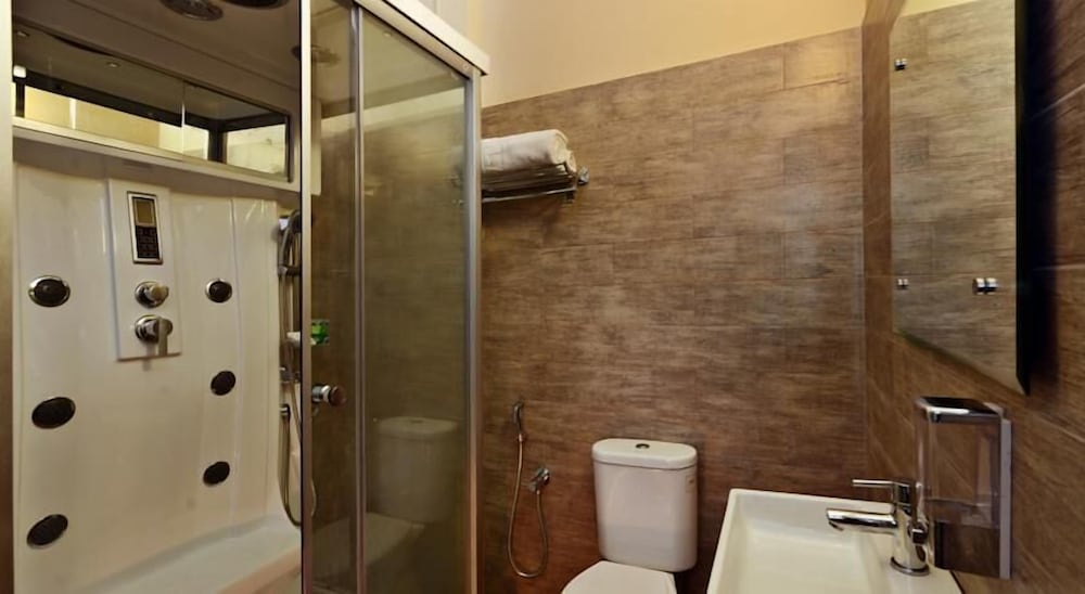 Luxury Room with Balcony photo 3