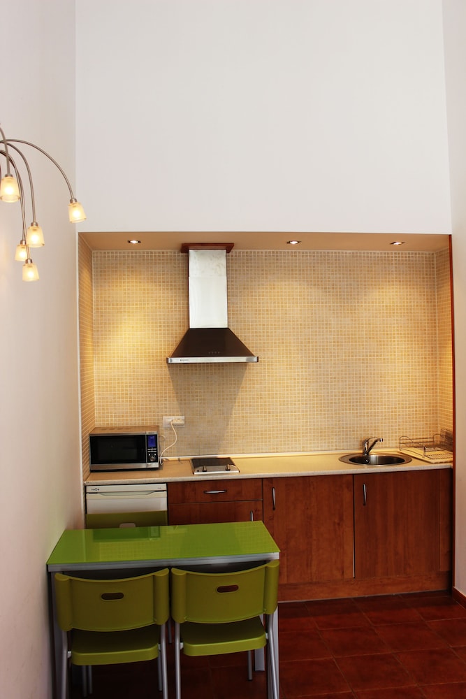 Economy Studio, 1 Bedroom photo 3