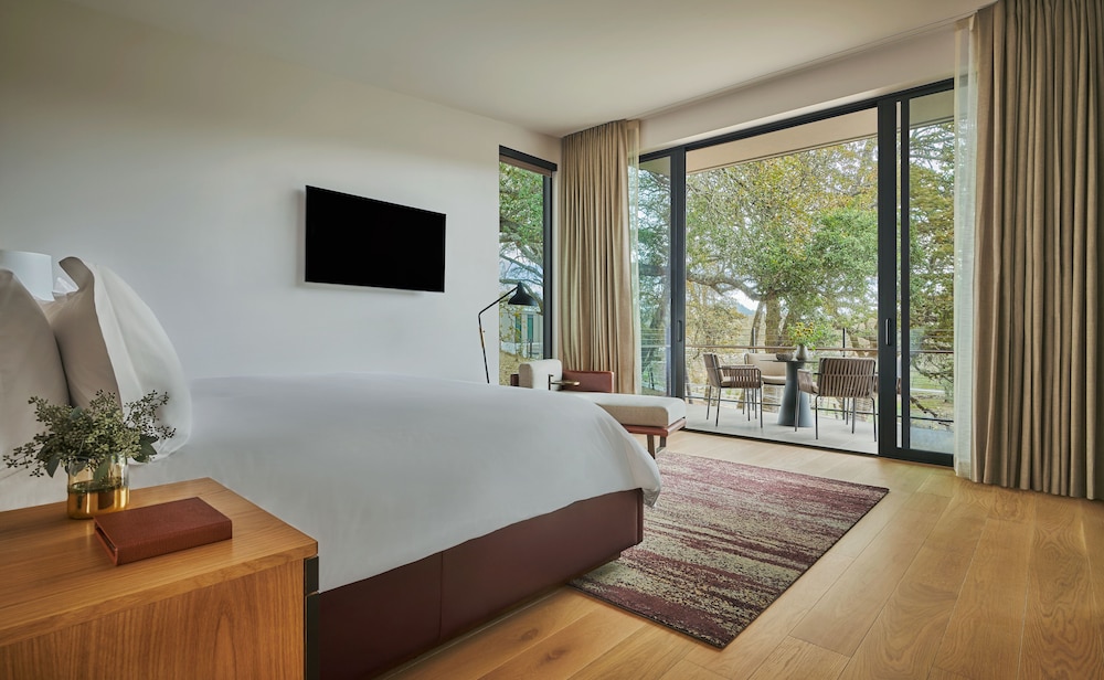 One Bedroom Vineyard Accessible Suite - Photo 2