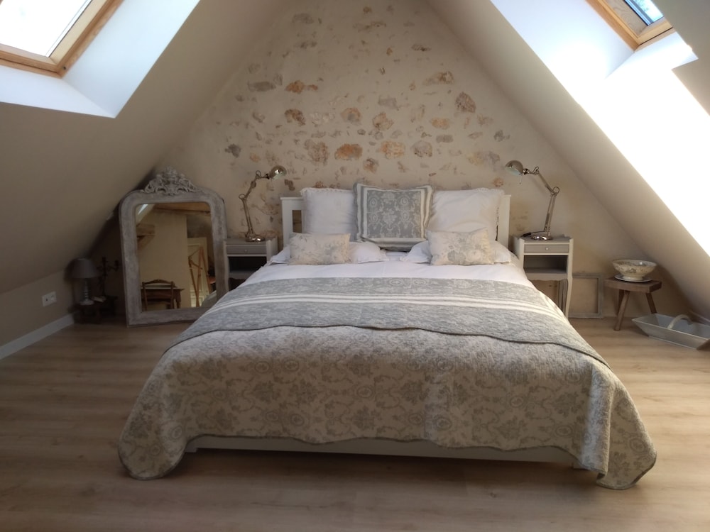 Superior Double Room, Ensuite (Les Etoiles)