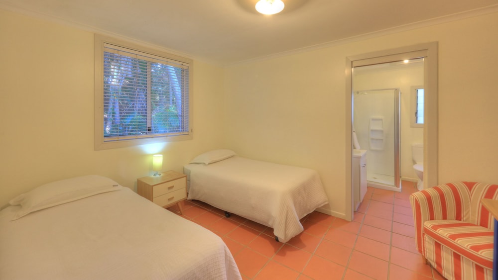 Family Suite, 2 Bedrooms, Non Smoking, Kitchen (Family Cottage)