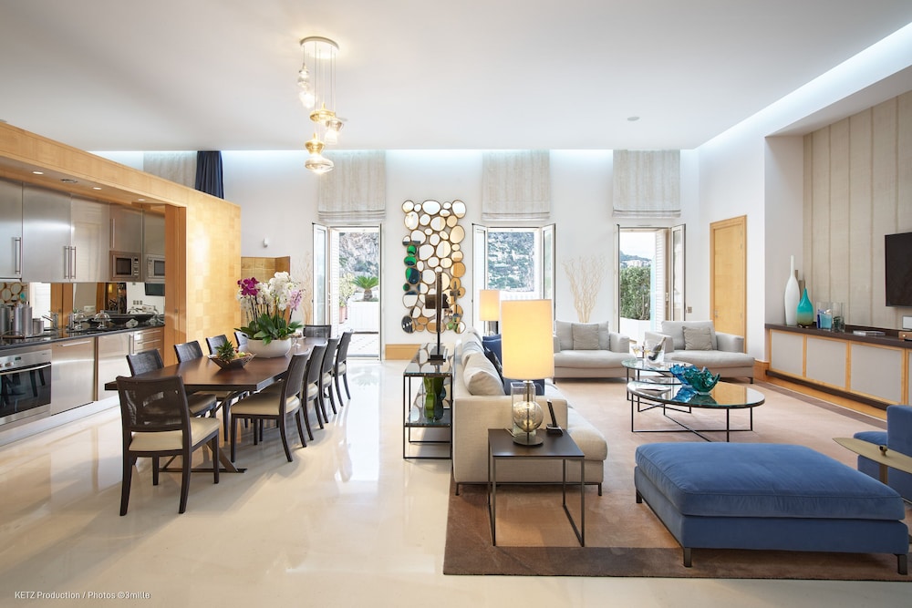 Executive Suite, 2 Bedrooms (210)