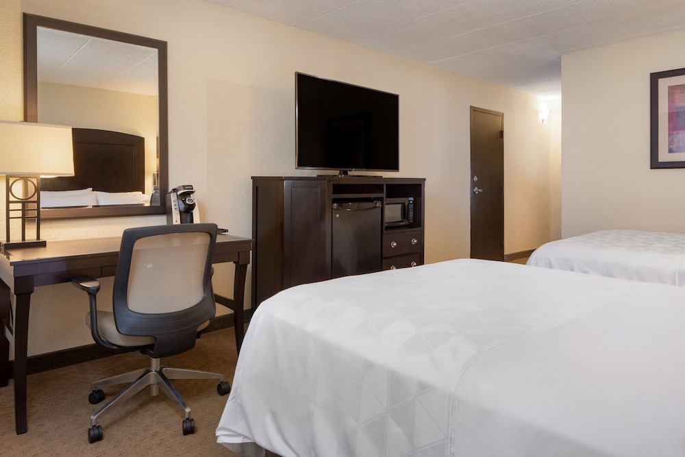 Standard Room, 2 Double Beds, Accessible (Communications) photo 1