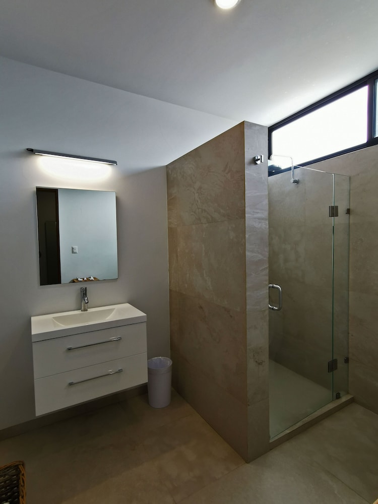 Standard Room photo 2